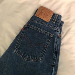 Levi’s mom jean